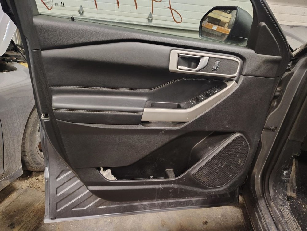 Camera/Projector Camera Windshield Mounted Fits 20-24 AVIATOR 1538084