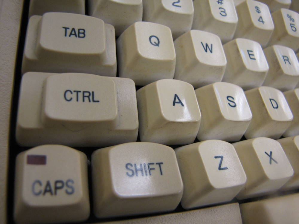 Tandy TRS-80 Model 2000 Personal Computer Keyboard -NB9