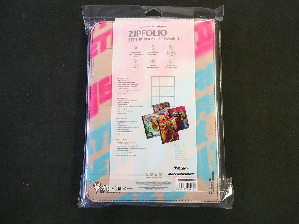 Zipfolio 360 Xenoskin trading card binder from Ultimate Guard, AETHERDRIFT