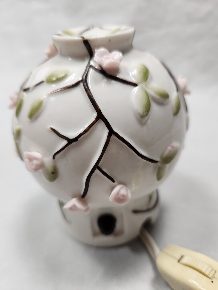 LW Irice Japan Perfume Night Light Porcelain Scent Diffuser Applied Tiny Flowers