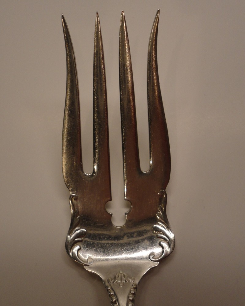 International Silver, Vesta Silverplate Medium Solid Cold Meat Serving Fork