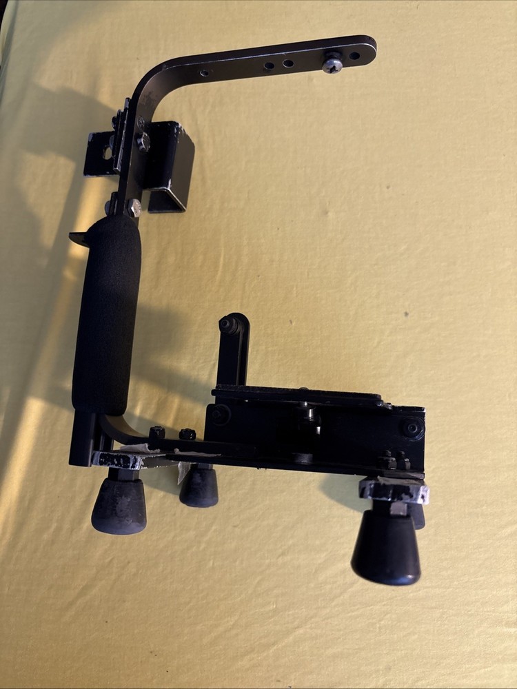 PocketWizard Plus II Transceiver Plus Stroboframe And Neewer Remote.