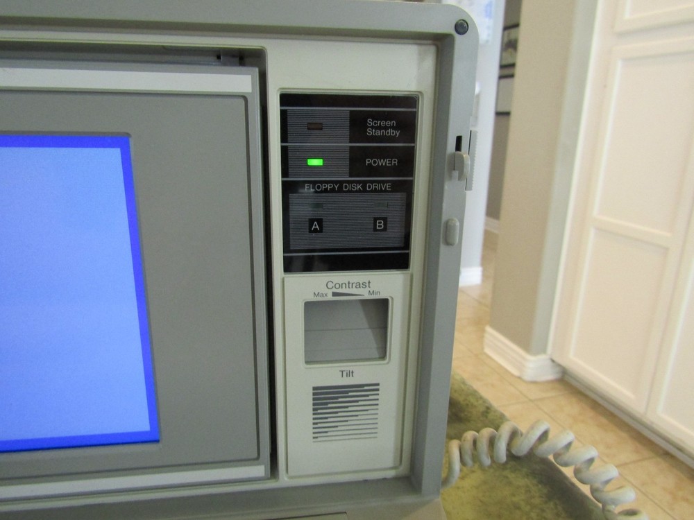 Vintage Scarce "A" Version Sharp PC-7000A Portable Luggable Personal Computer