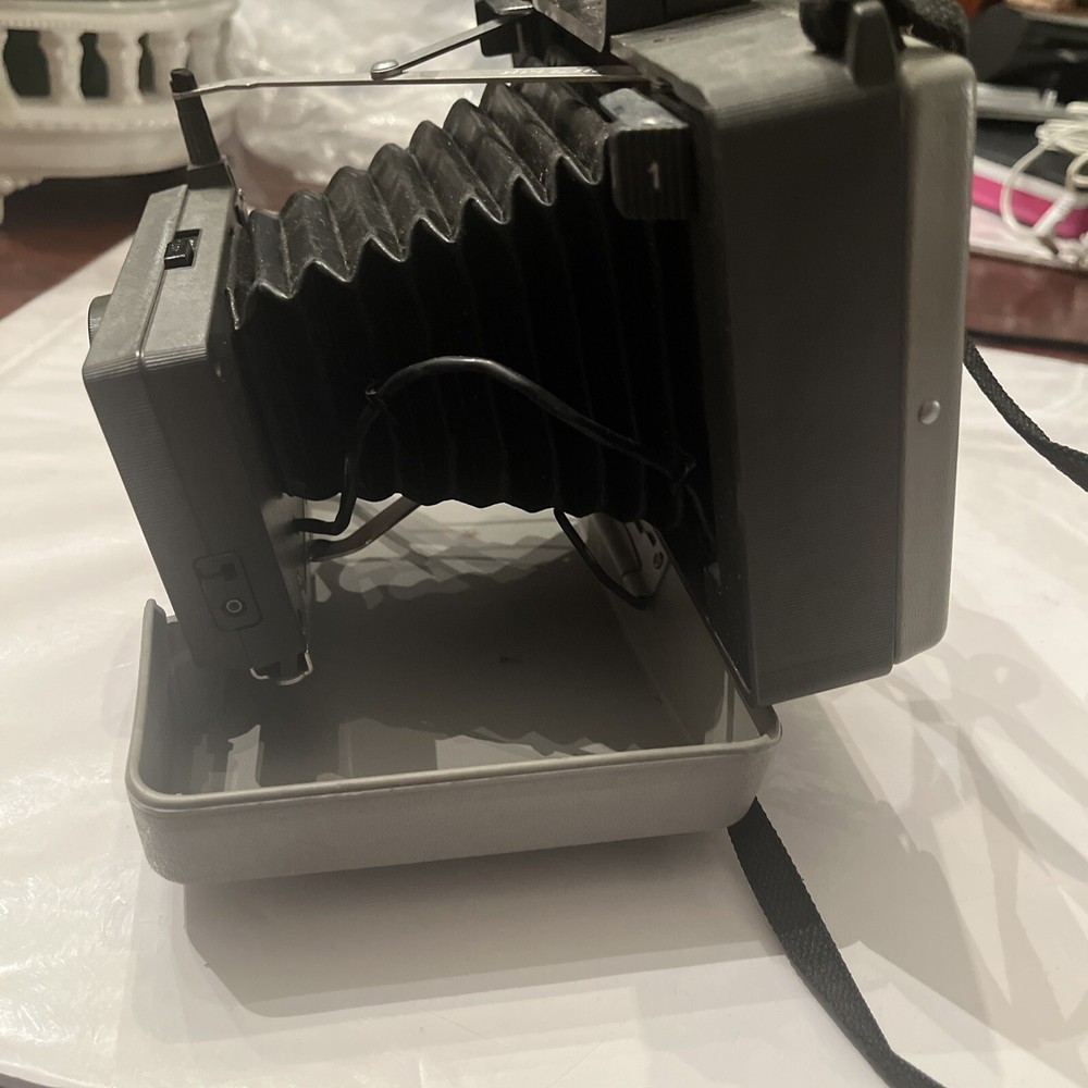 Vintage Instant Polaroid Automatic 210 Land Camera With Original Case Strap