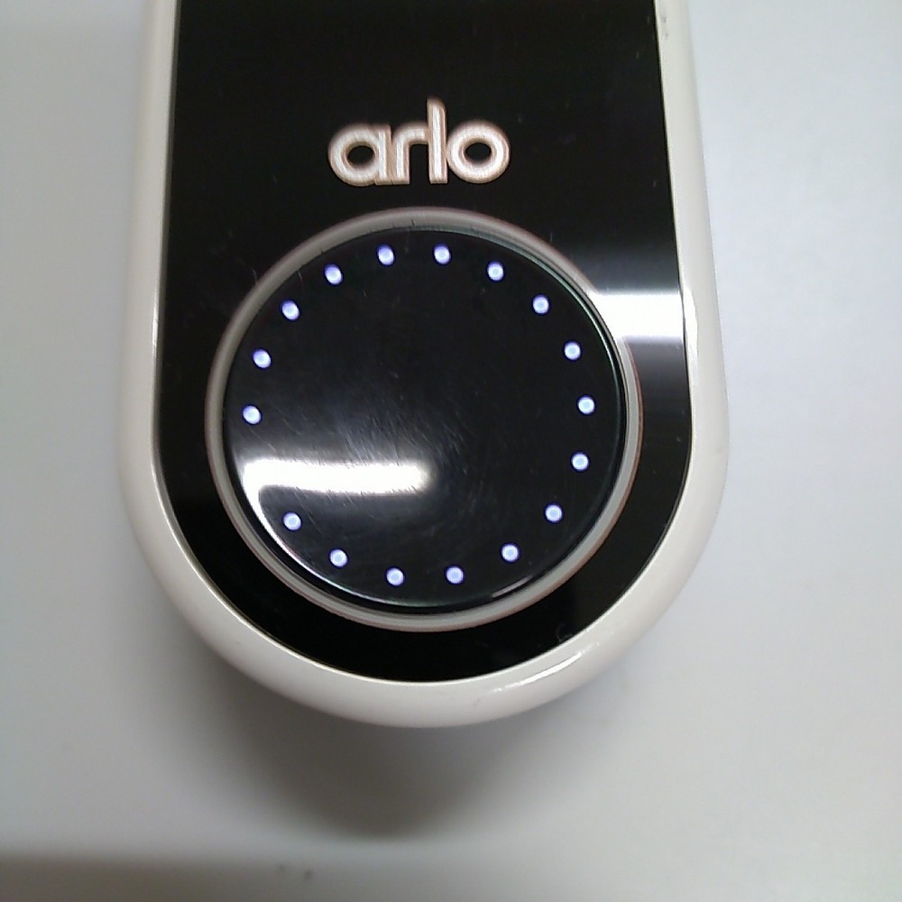 Arlo - AVD200 Video Doorbell - Includes Two Batteries - AS-IS - Powers On