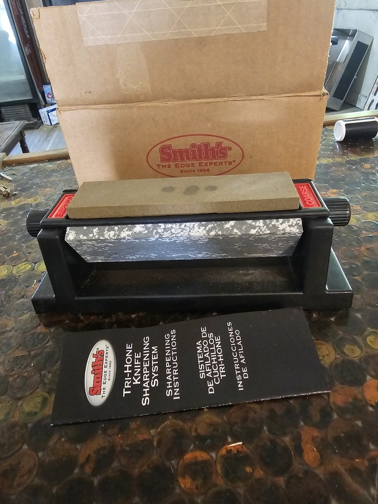 Smith’s Tri-Hone Knife Sharpening System w/Box  Instructions – 3 Stone Sharpener