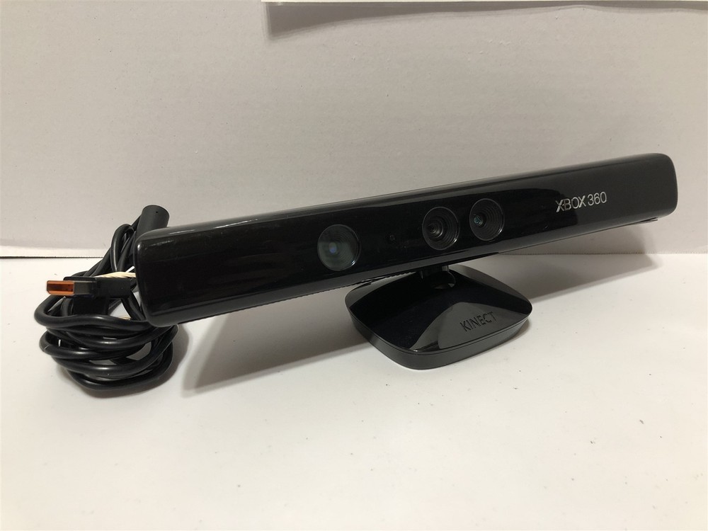 Microsoft Xbox 360 Kinect Sensor Bar with 12 Family Fun Game Bundle -Tested