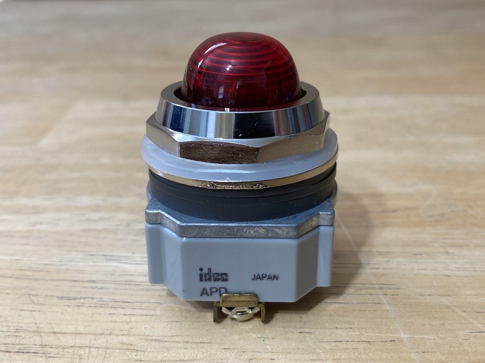 IDEC APD199N-R-120V Red Indicator Pilot Light
