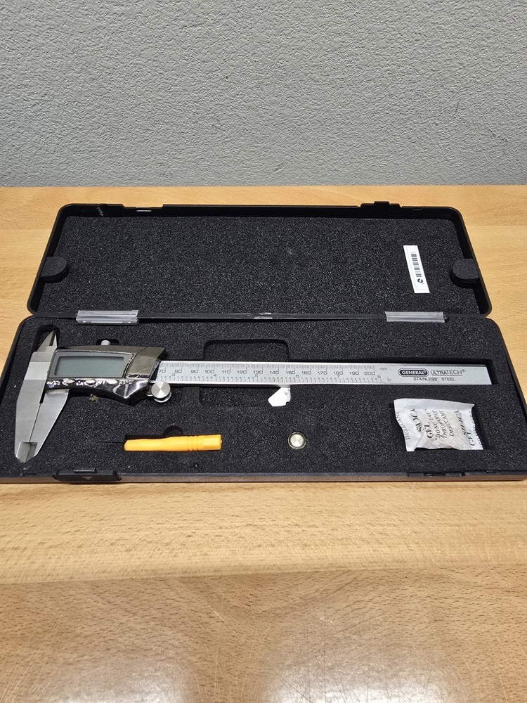 General Tools Digital Caliper - 8" 0-200mm Caliper Measuring Tool