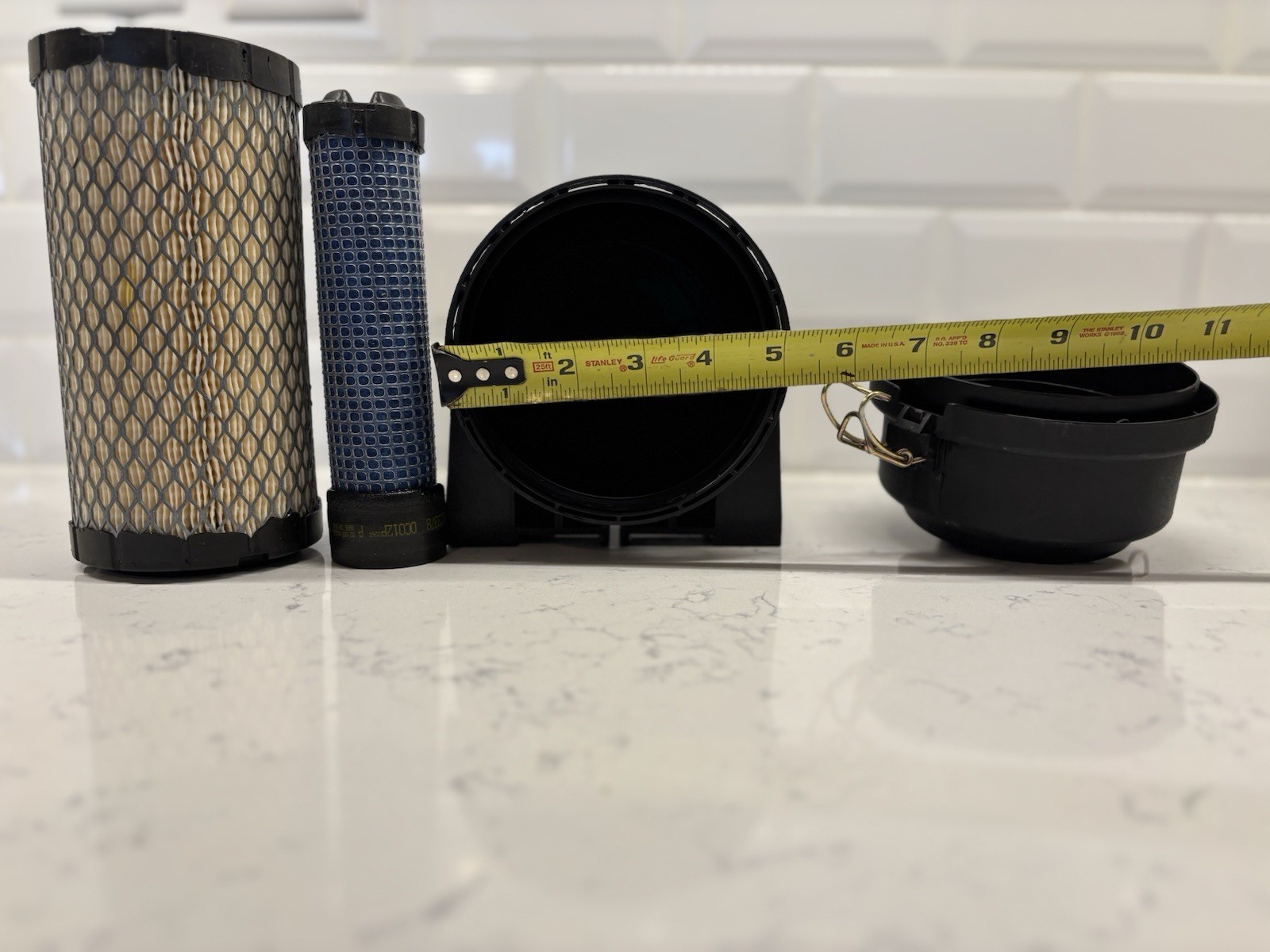 4 In Donaldson Air Filter New GO42545 Made In USA P822686 & Safety M123378