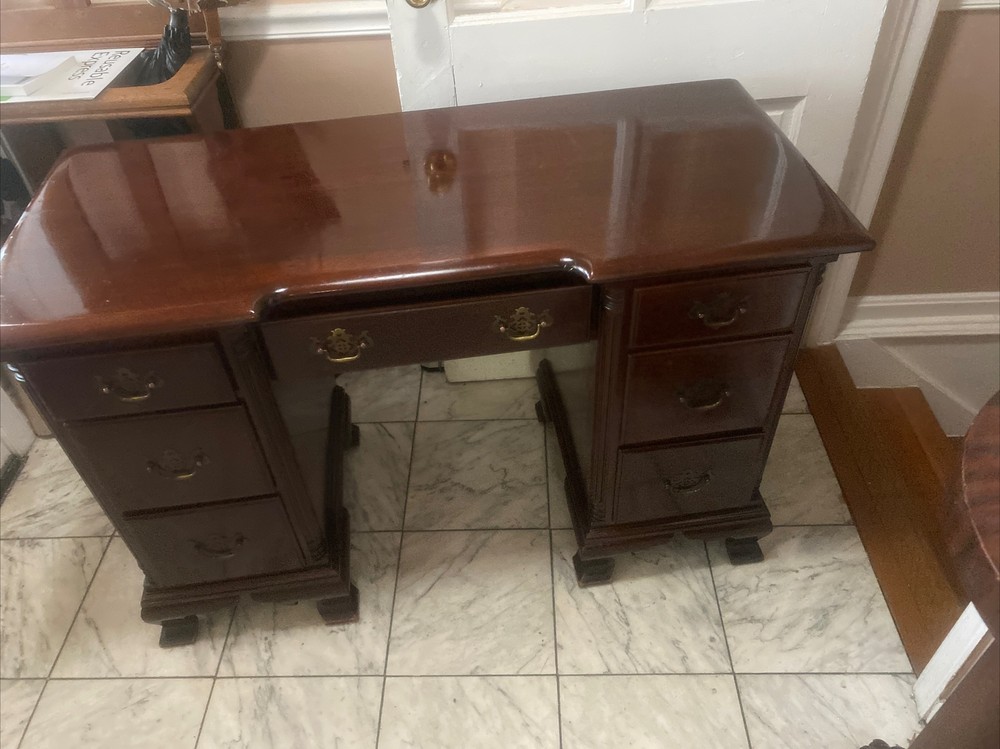 Very Nice Kling Antique Solid Mahogany Kneehole Writing Desk