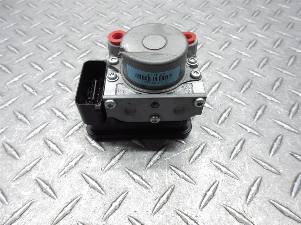 2018 17-19 Suzuki SV650 Abs Brake Pump Module Control Unit READ NOTES