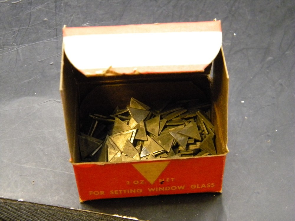 Red Devil Glaziers Points Box Size 4 NJ Vintage FULL