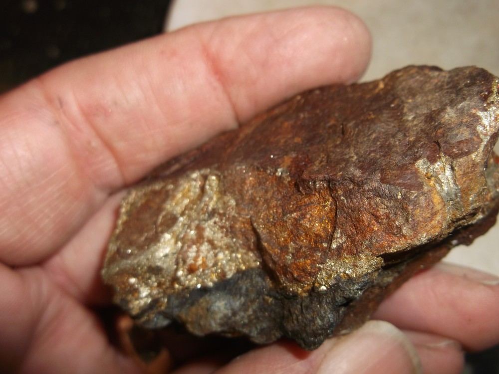 Gold, silver, copper, 121 grams samples ,ore high grade .