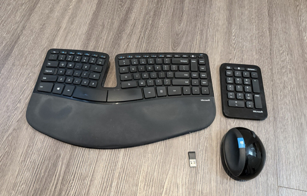 Microsoft Sculpt Ergonomic Keyboard Mouse & Numeric Pad-Set with USB Dongle