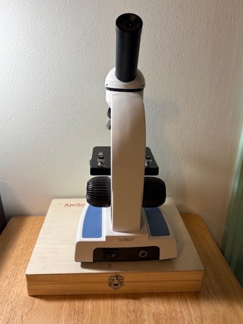 AmScope 40X-1000X Metal Student Compound Microscope