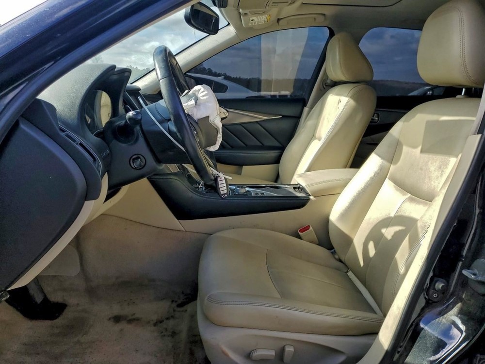 Q50 2017 Glove Box 5000020