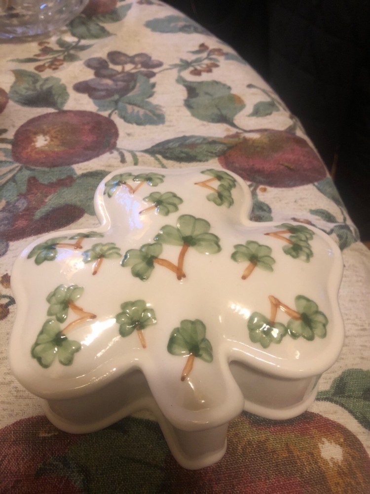 handpainted shamrock ceramic trinket box