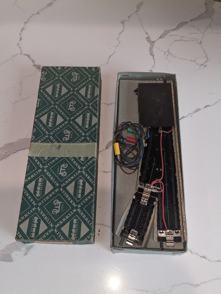 Marklin 3900MW Scale Model Track Switch Pair in Excellent Cond