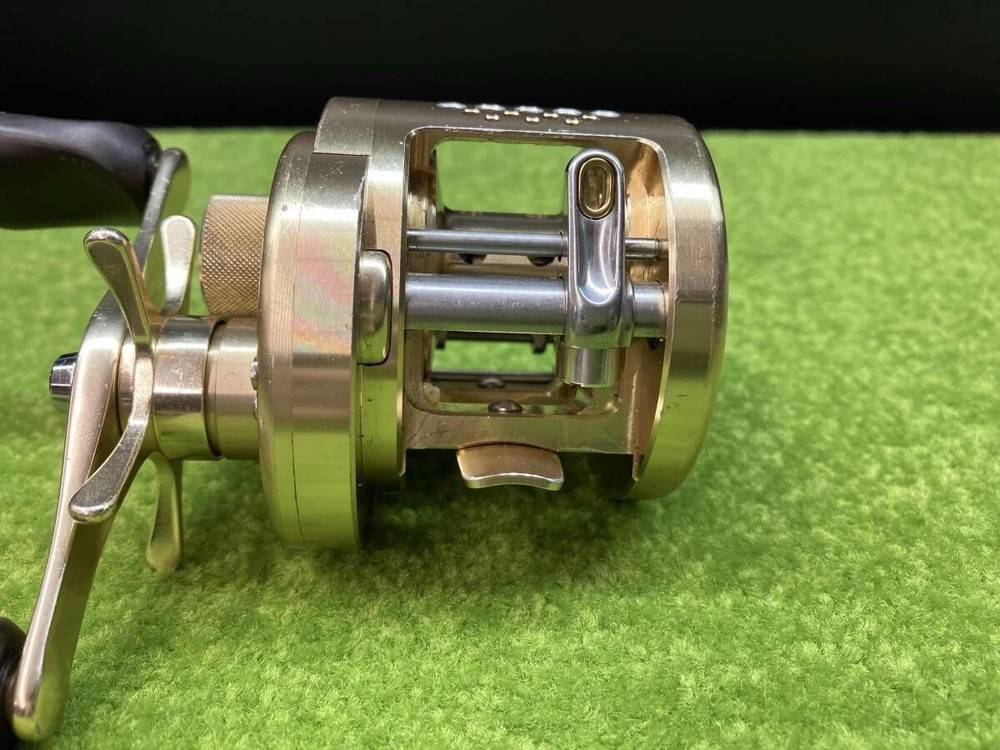 CONQUEST 200 Conquest Bait Reel