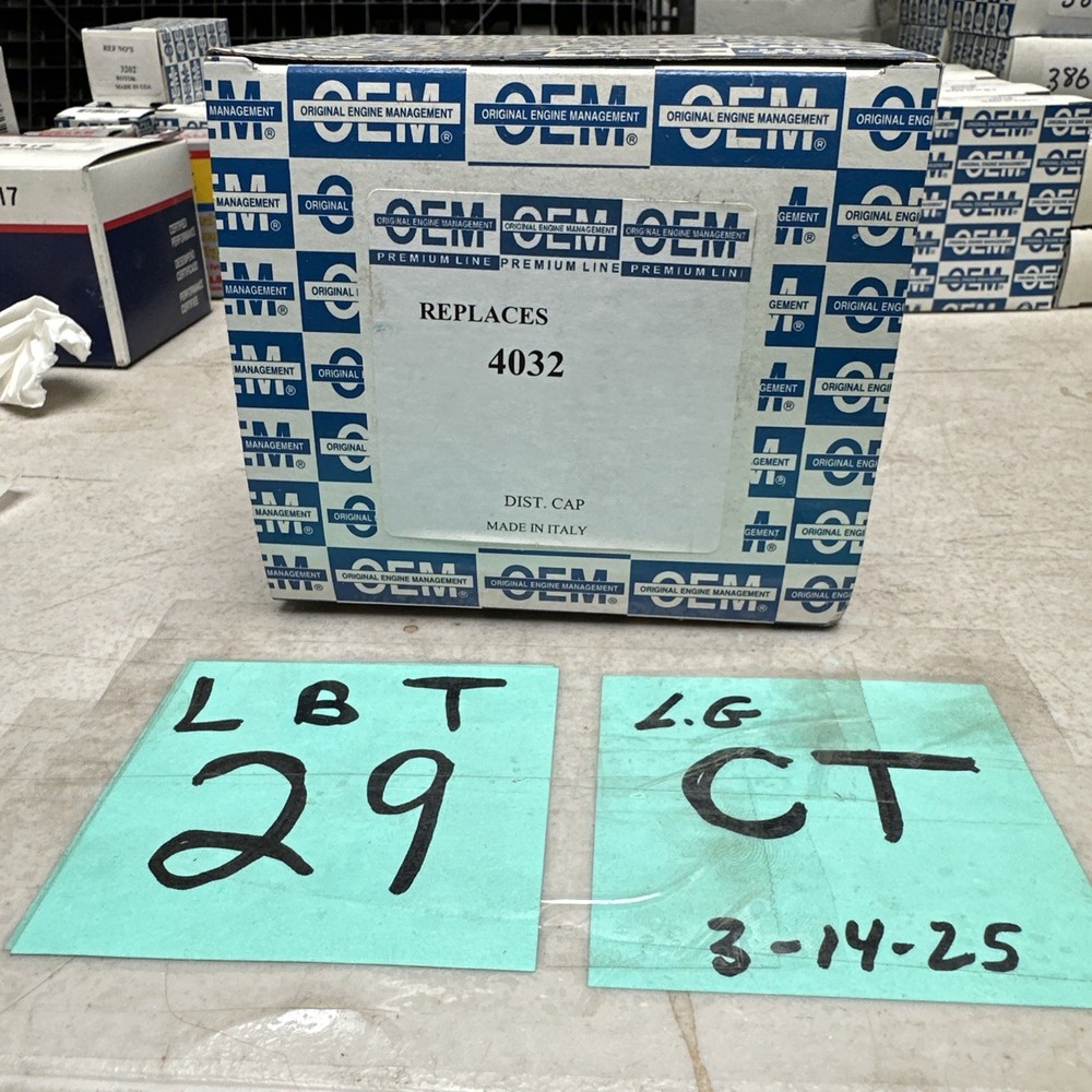 Original Engine Equipment Distributor Cap 4032