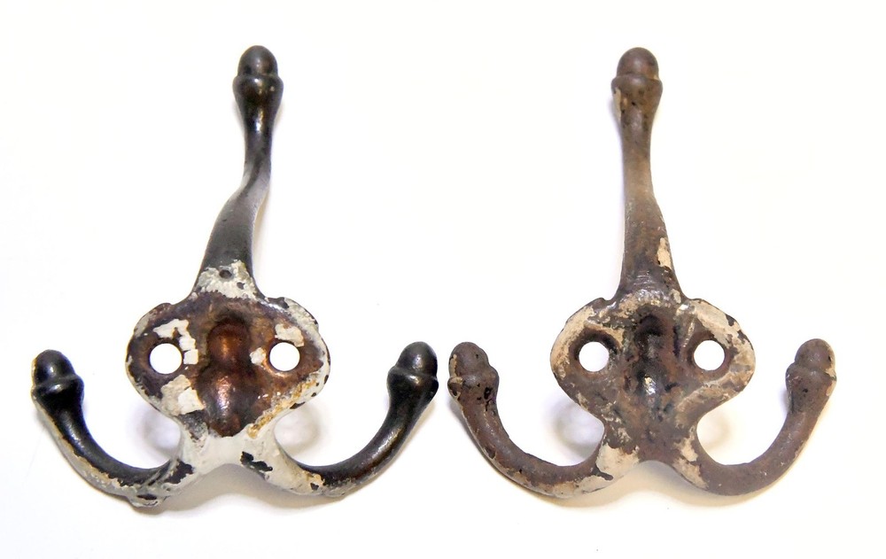 2 MATCHING VINTAGE ACRON TIP HAT OR COAT HOOKS