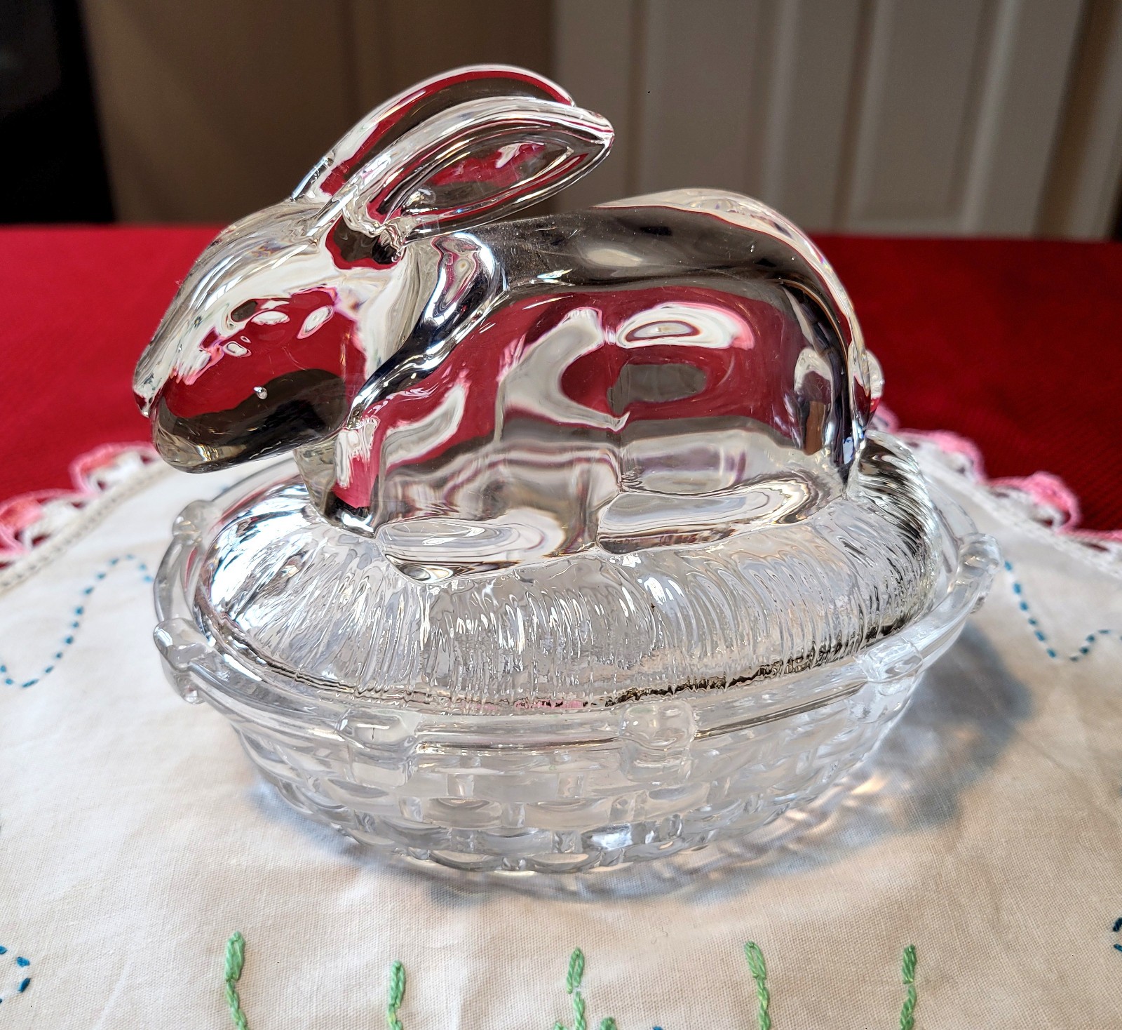 🐇 WILLIAMS-SONOMA Crystal Clear BUNNY RABBIT on BASKET NEST ~ Easter CANDY DISH