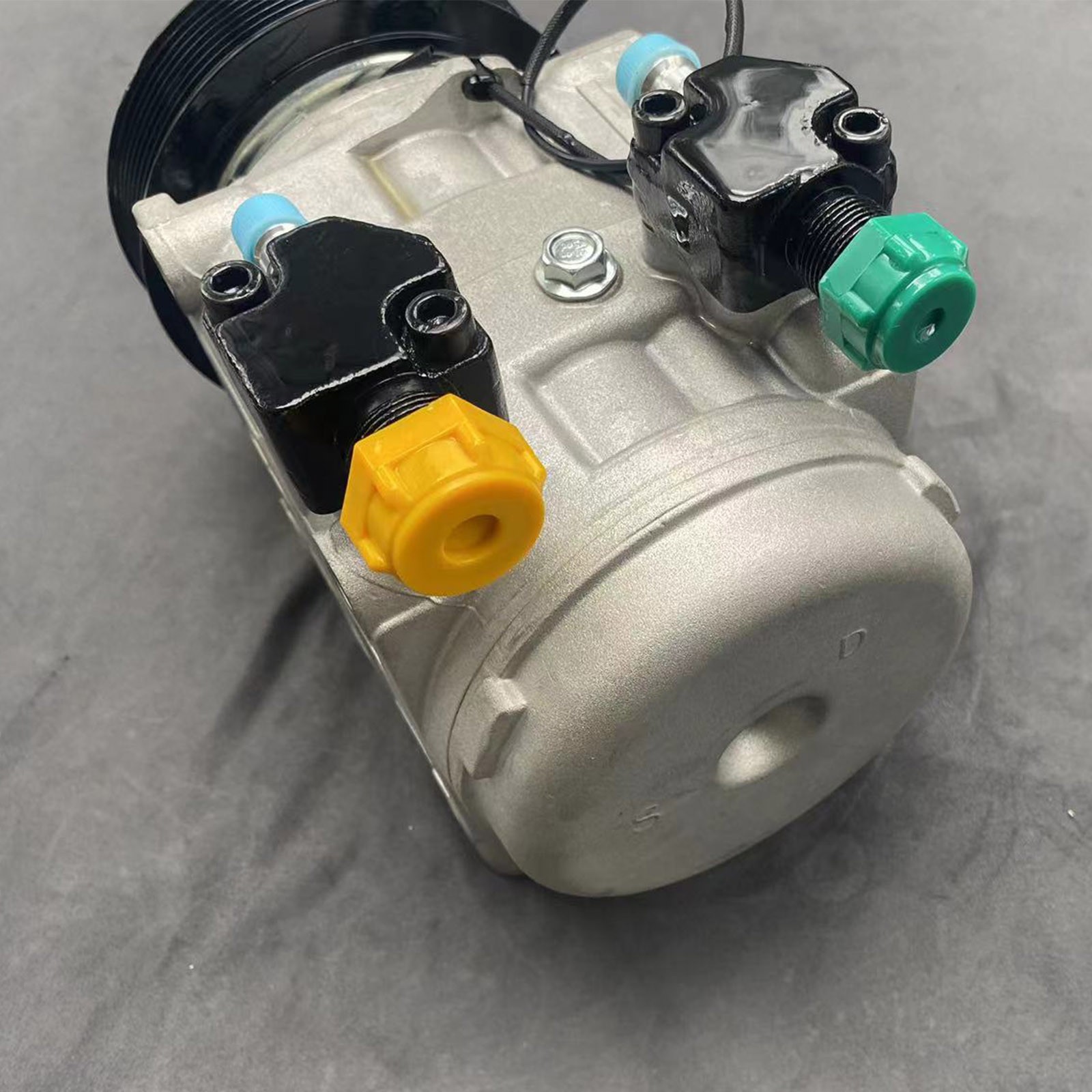 A/C Compressor RD-5-12528-0P / QP31-1213 / QP31-1750 8 groove 5899 for TCCI