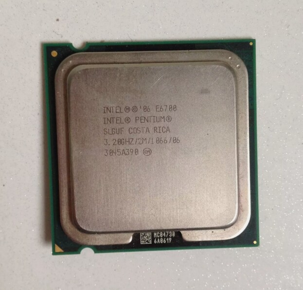 Intel Pentium E6700 3.2GHz Dual-Core 2M 1066MHz Socket LGA775 Processor