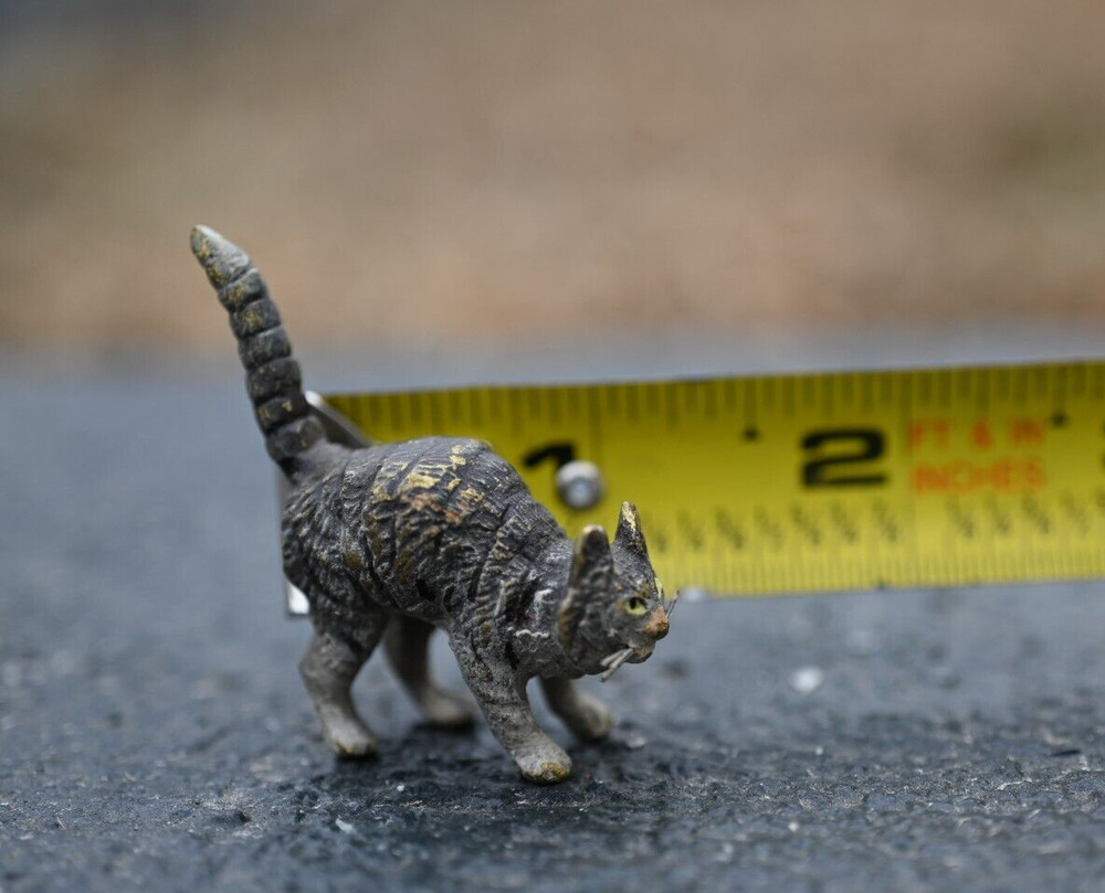 Small Antique Cold Painted Austrian Vienna Solid Bronze Cat