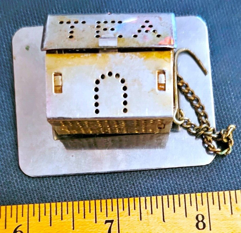 Unique House Shape Tea Strainer