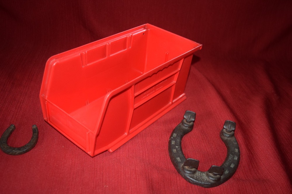 LARGE PLASTIC STORAGE BIN U-LINE 11"x5"x5.5" PARTS CONTAINER STACKABLE S-12415