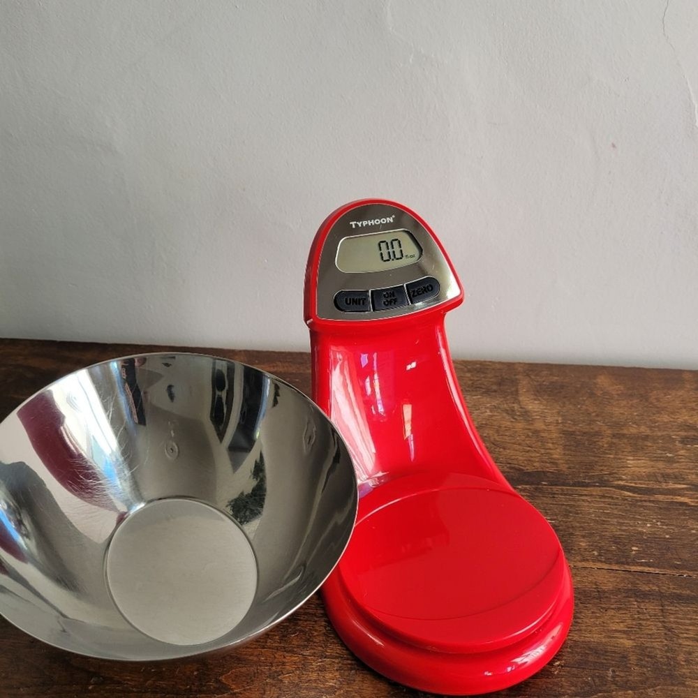 Typhoon Vision Electronic Red Kitchen Scale & Stainless Steel Bowl