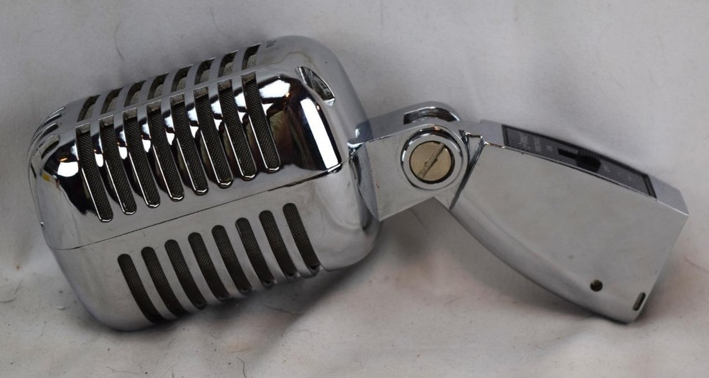 Pyle Microphone PDMICR685L Dynamic Vocal Microphone