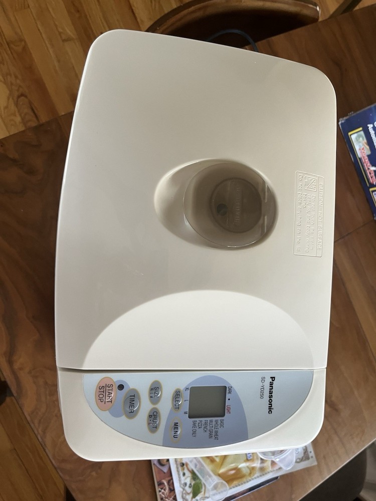 Panasonic Automatic Bread Maker SD-YD250 Machine w/ Yeast Dispenser Read G