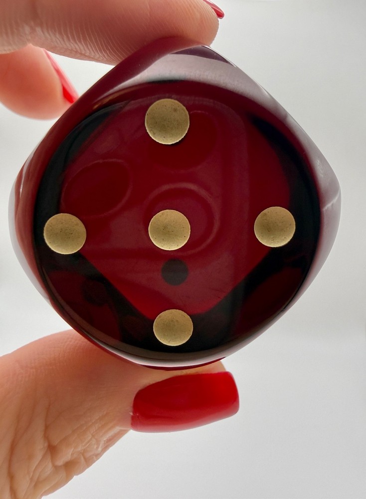 Vintage Cherry Bakelite Dice 45. Gr
