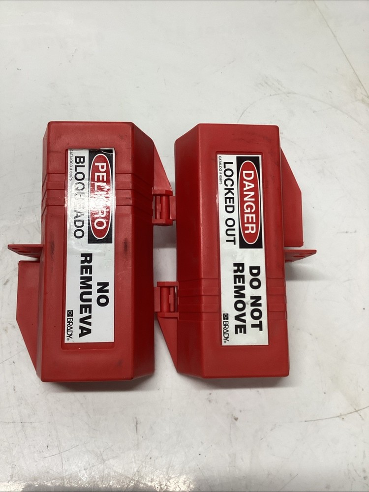 Brady 65675 Plug Lockout. U-699