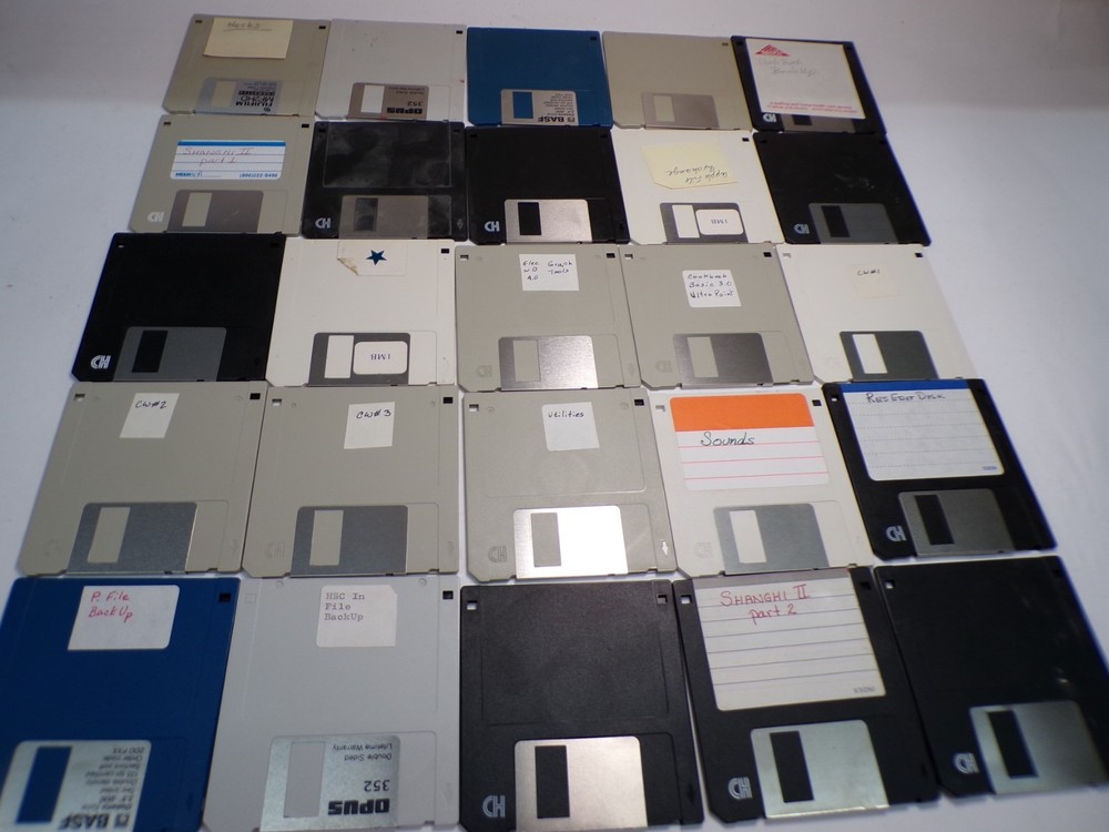 Blanks Utilities Programs 3.5" Floppy Disk Lot of 100 Untested Some Apple Format