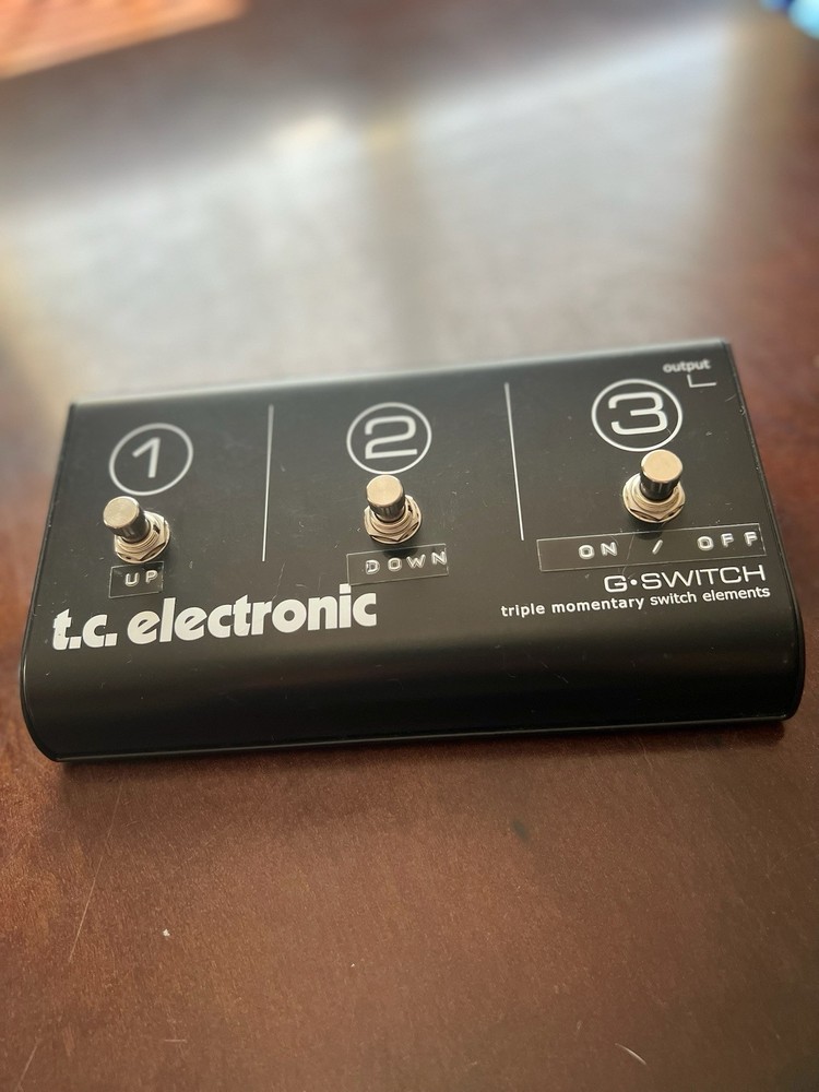 TC Electronic Triple Momentary Foot Switch