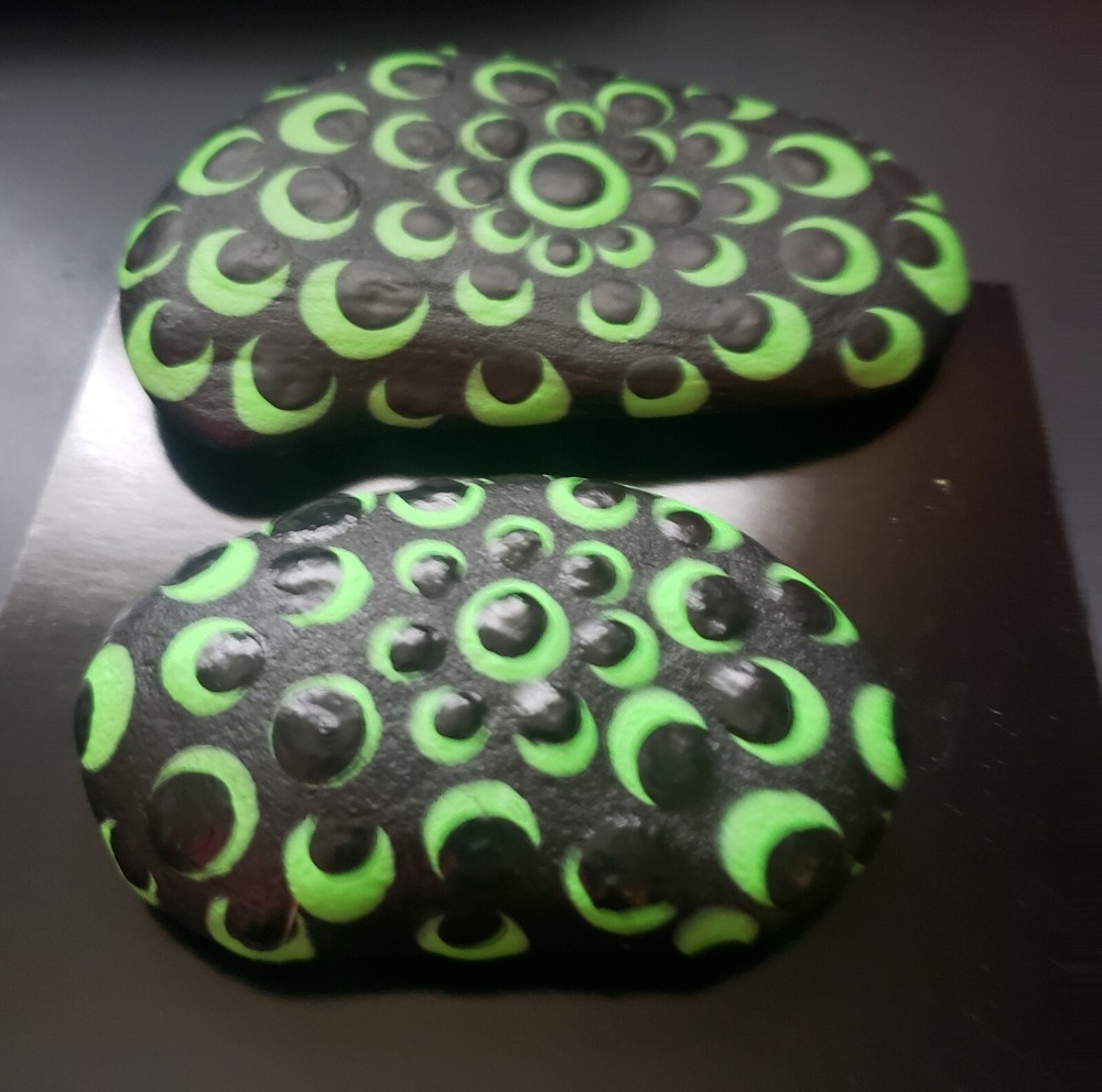 2 Hand Painted Mandala  Rocks