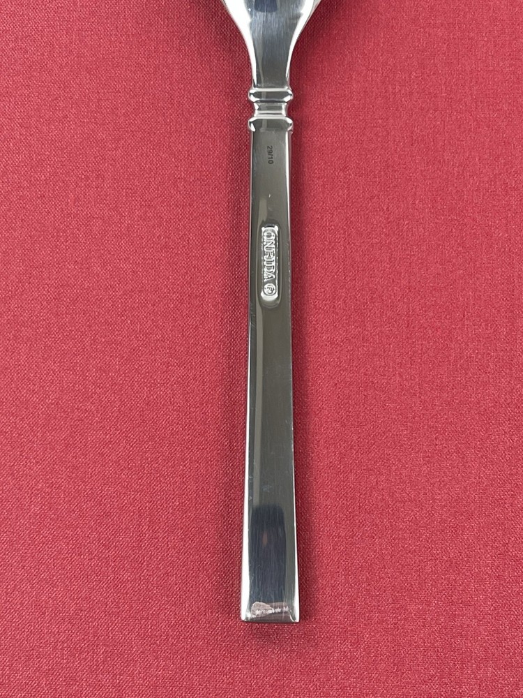 Oneida Stainless SHAKER Flatware Place Setting Fork Spoon Knife 29/10