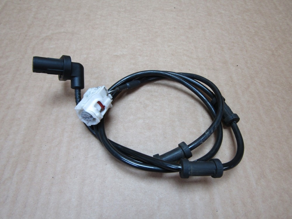 Yamaha YZF R3 ABS 2016 front ABS sensor (15521)