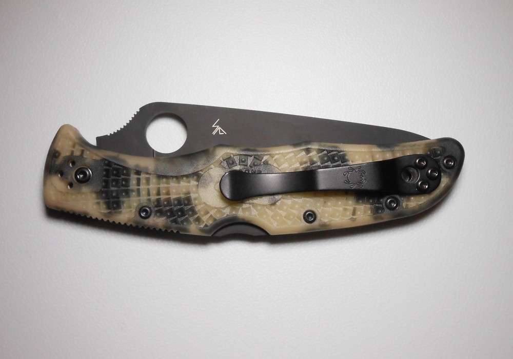 Pre-owned Spyderco C10ZFPGITDBK Endura GITD TiCN coated blade