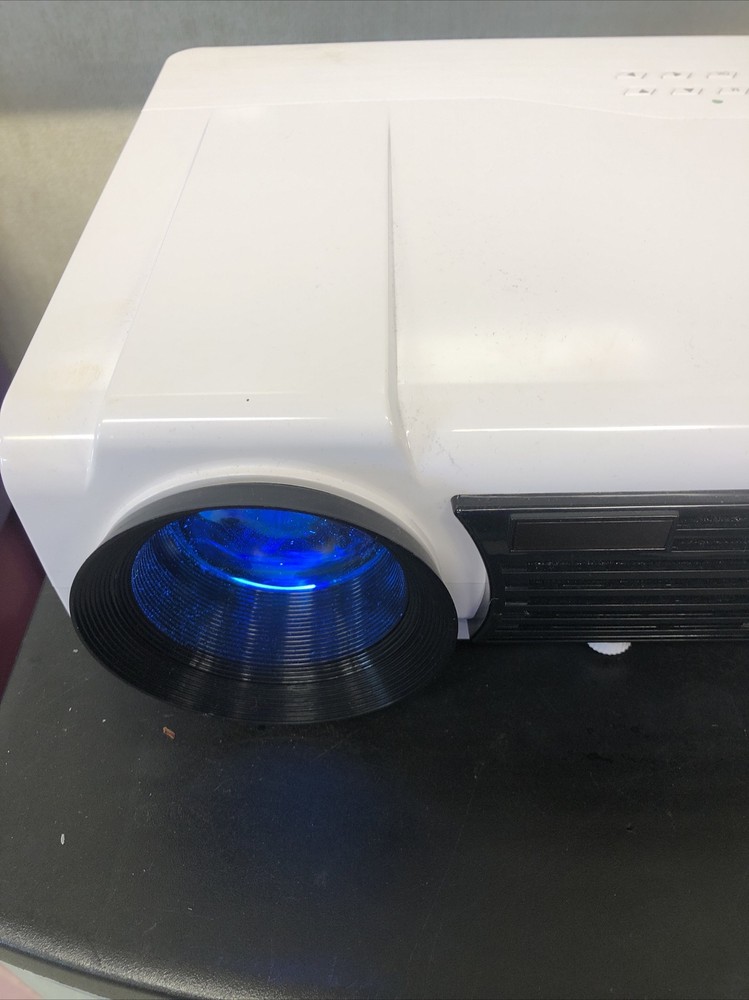 Pyle PRJD903 Digital Multimedia LCD Projector HD 1080p HDMI USB
