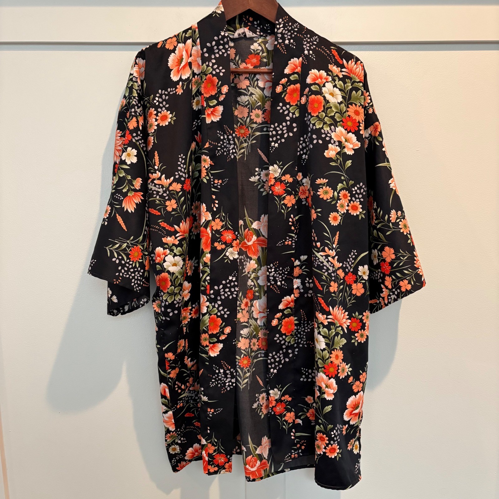 Vintage Luau Sportswear Kimono Robe Jacket Womens Medium Floral Japan Hawaiian