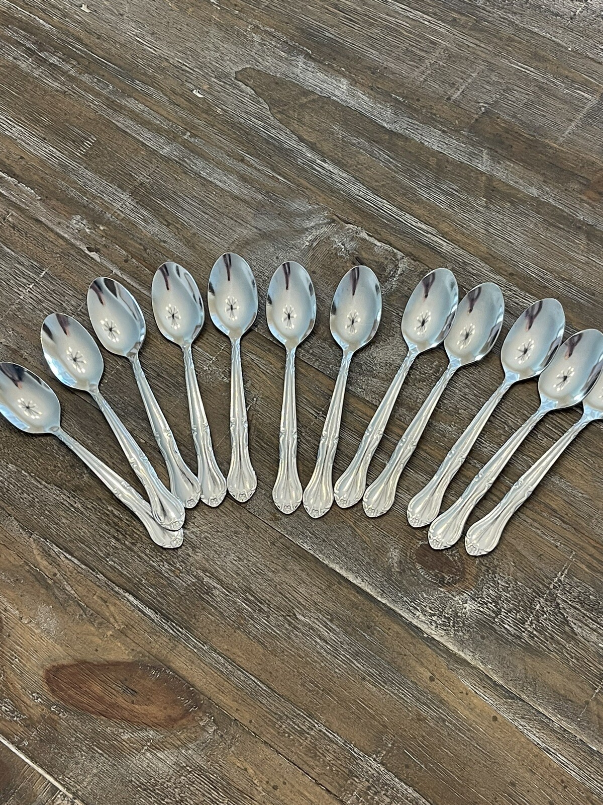 Winco 0004-01 12-Piece Elegance Teaspoon Set, 18-0 Stainless Steel 24 Two Dozen