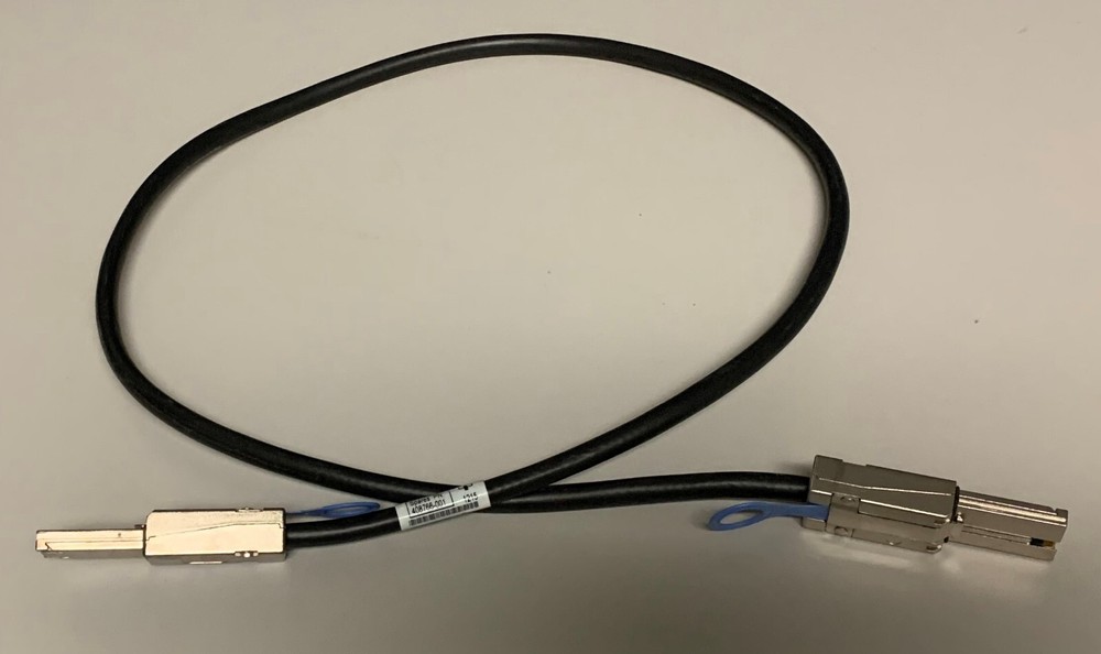 HP 1M External mini SAS Cable 407344-002