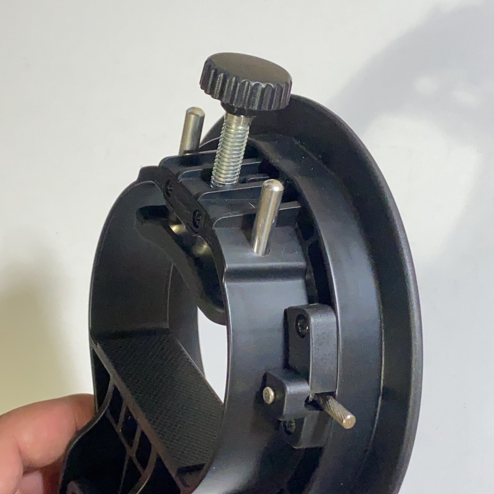 Godox S-Type Speedlite Flash Bracket Mount Holder with Bowens S-Mount