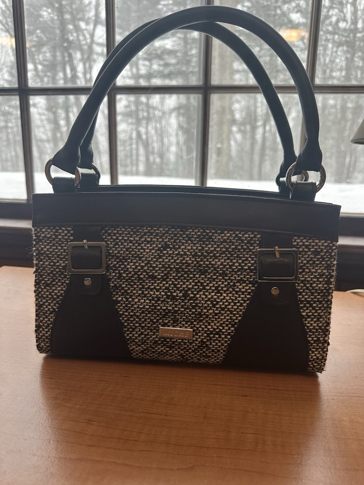 Miche Classic Black Base Bag Double Handles with 4 shells EUC