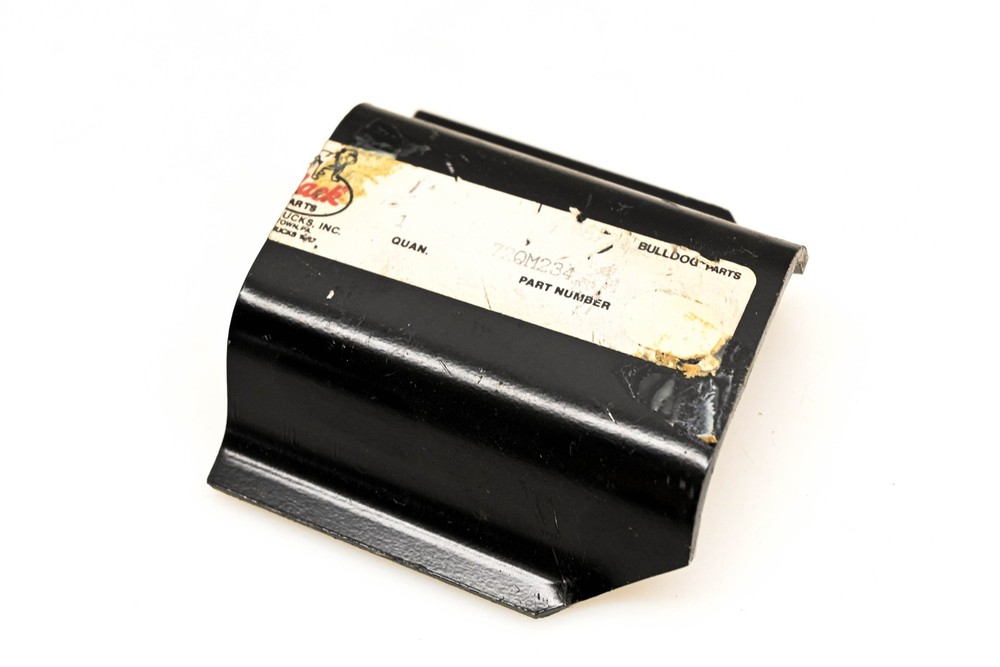 Mack 72QM234 Hood Bracket NOS